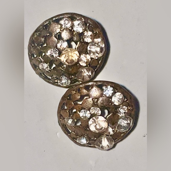 Earrings - Picture 2 of 5